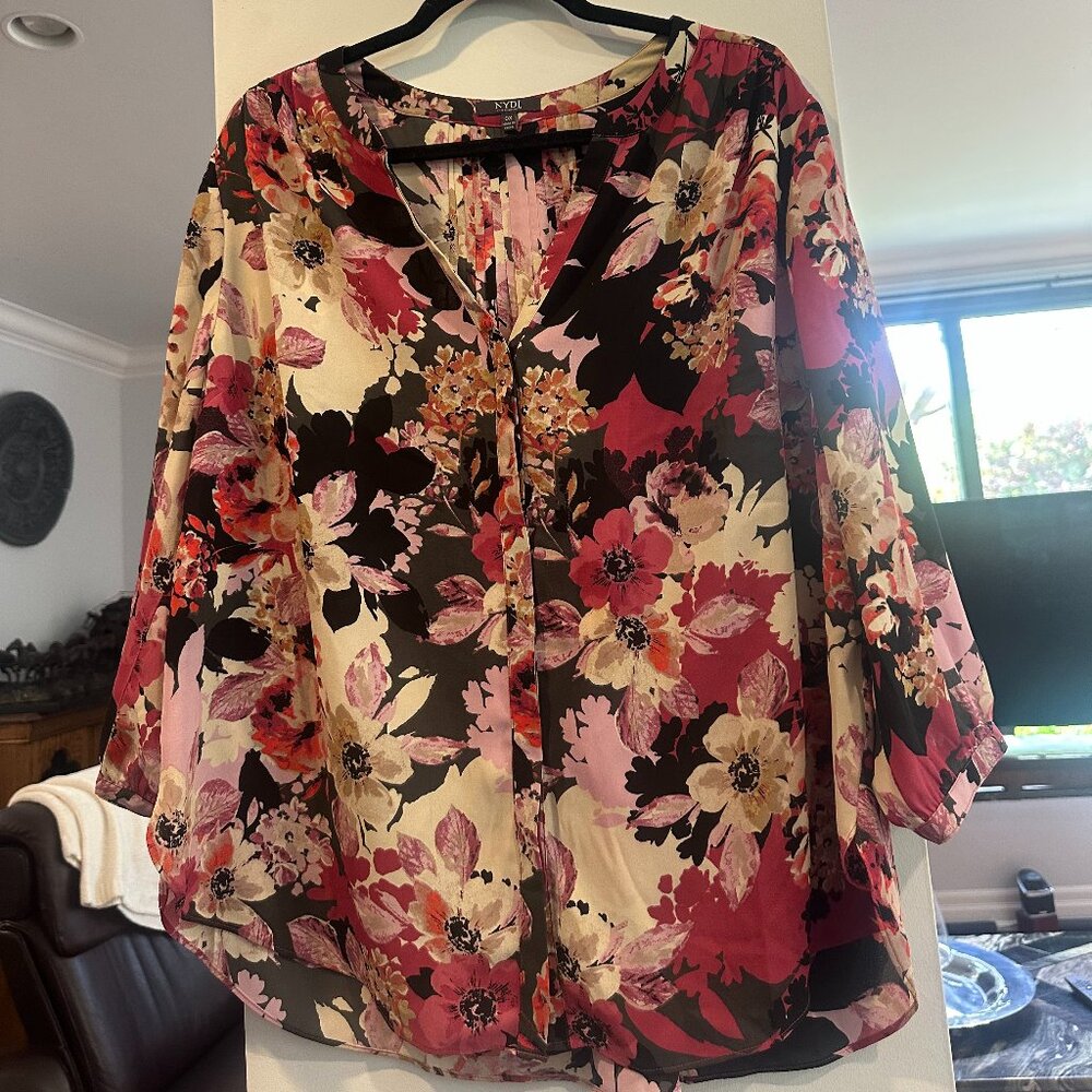 NYDJ Women's Floral Blouse